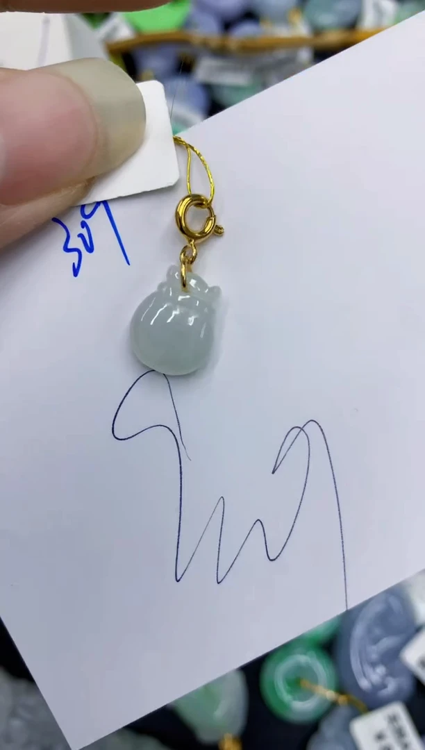 翡翠未镶嵌颈饰11111111111