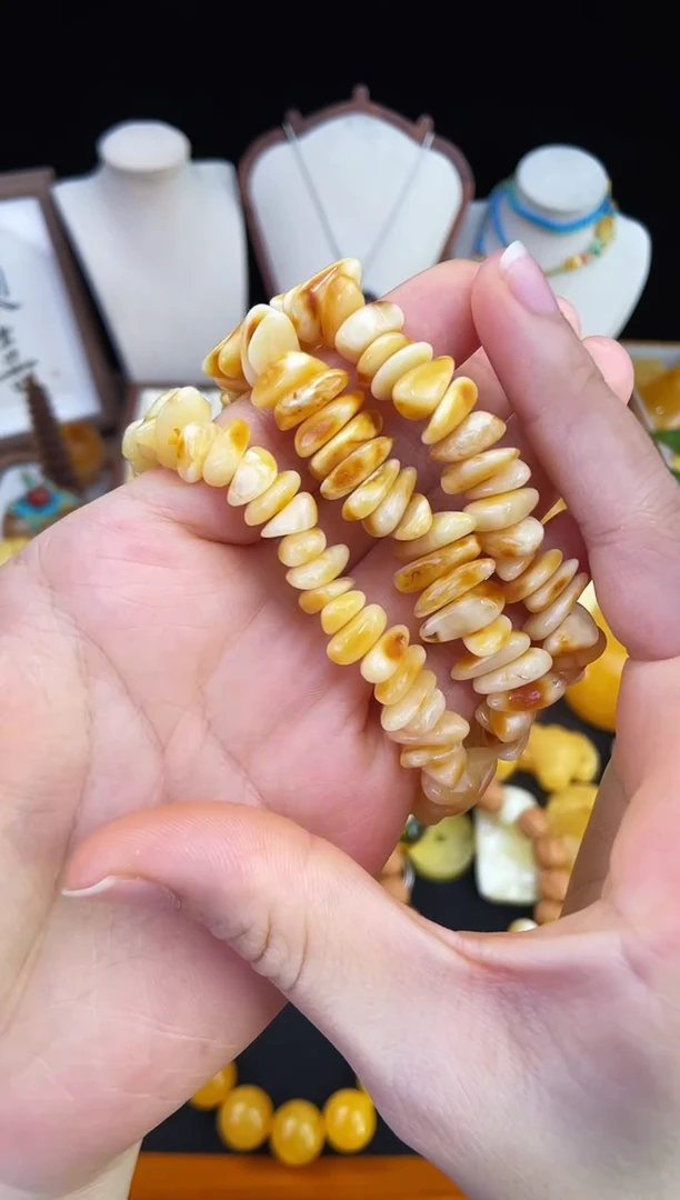 琥珀未镶嵌珠宝奇石多样性发其一