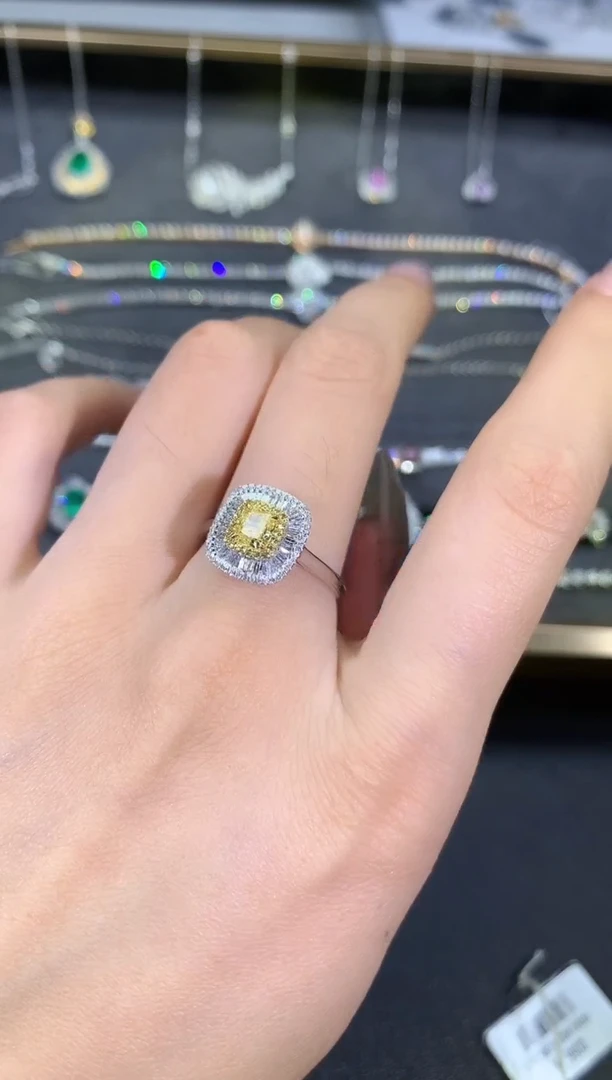 18K金镶嵌戒指/指环钻石黄钻戒指