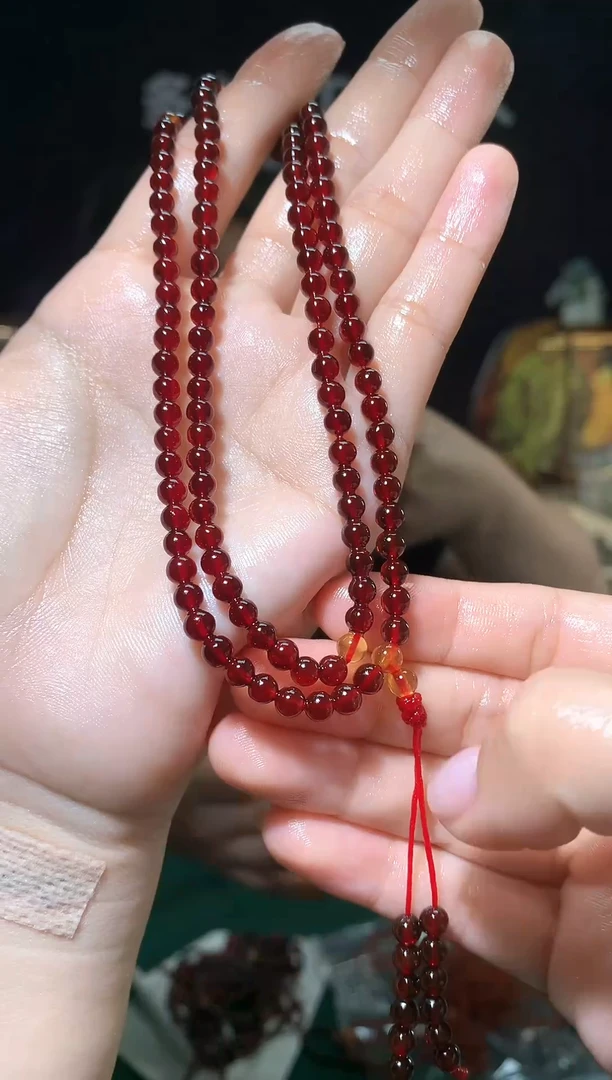 琥珀颈饰未镶嵌老王严选