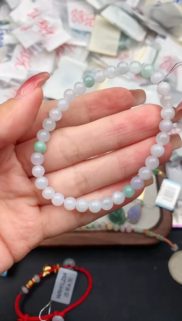 未镶嵌挂件翡翠1