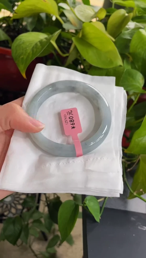 【闪购商品】翡翠手镯未镶嵌圈口58手镯23