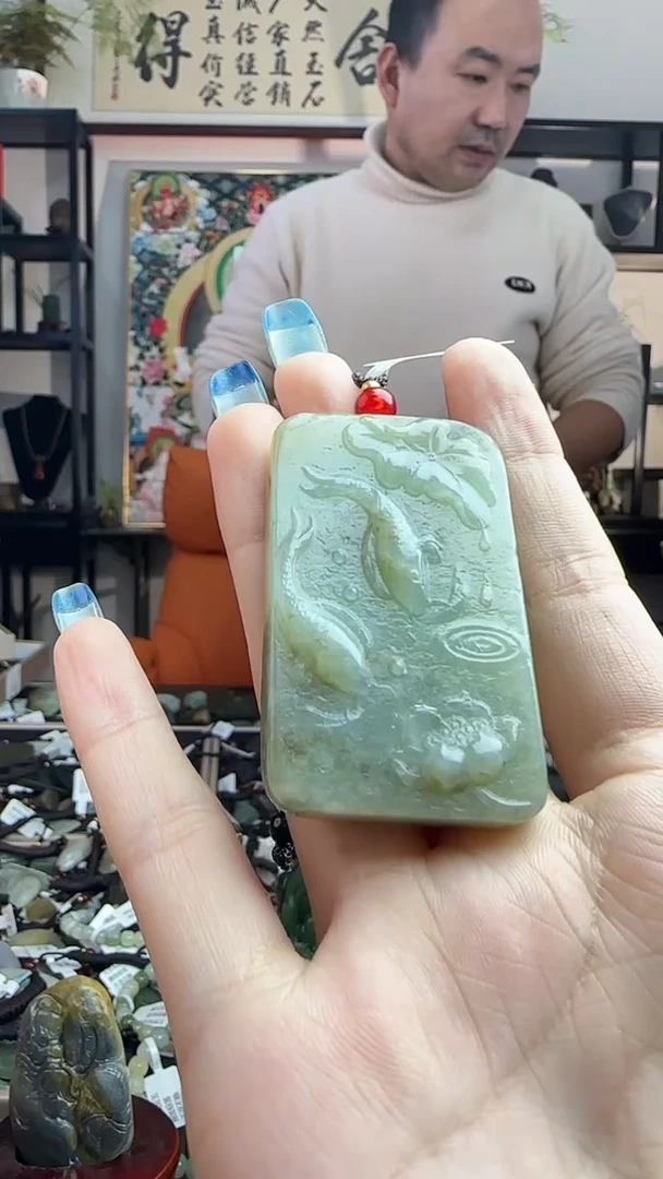 颈饰未镶嵌和田玉鱼