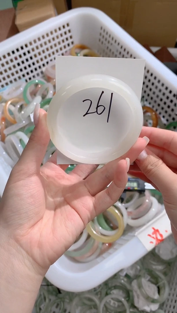 石英质玉手镯未镶嵌K261-60