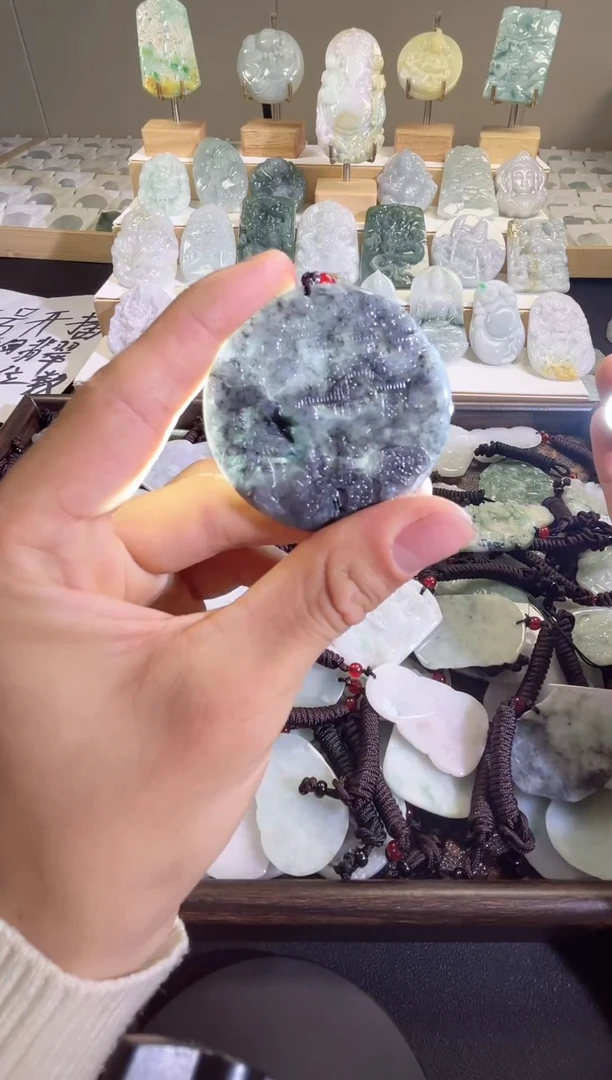 颈饰未镶嵌翡翠11/13    25