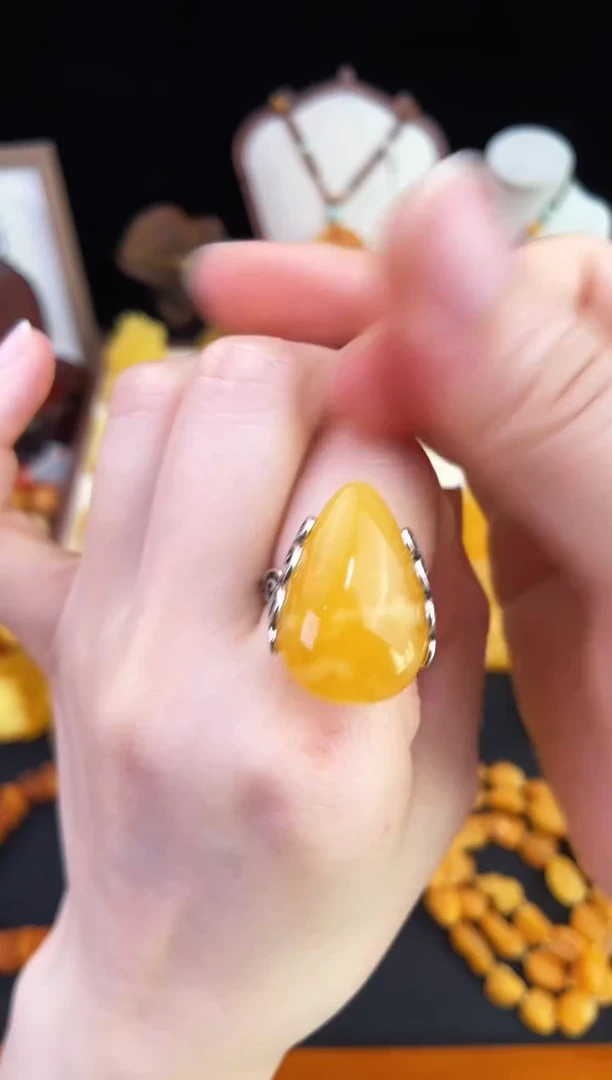 琥珀未镶嵌珠宝奇石柒月
