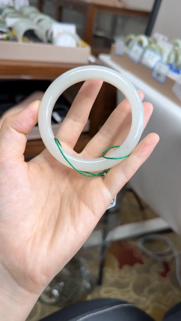 未镶嵌手镯和田玉57