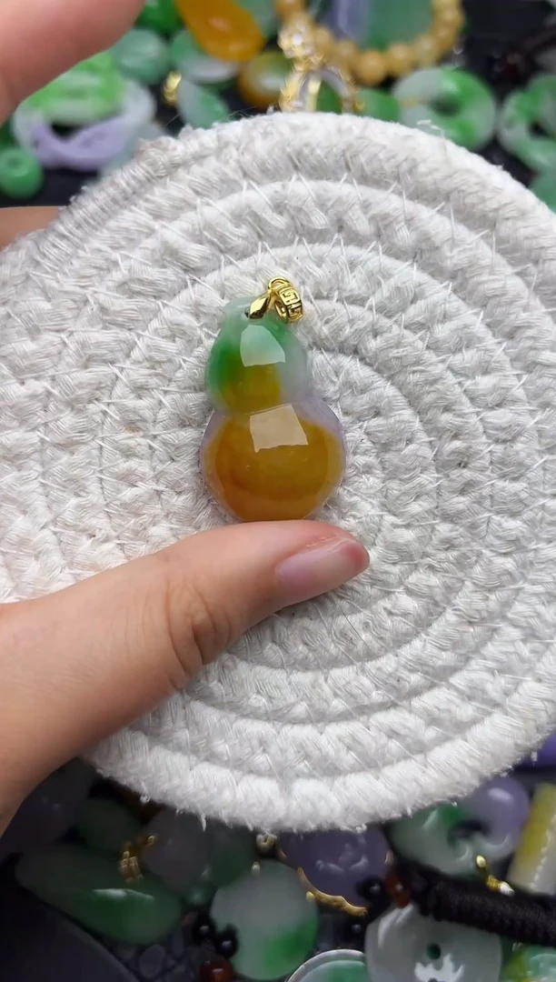 颈饰未镶嵌翡翠缅甸翡翠吊坠