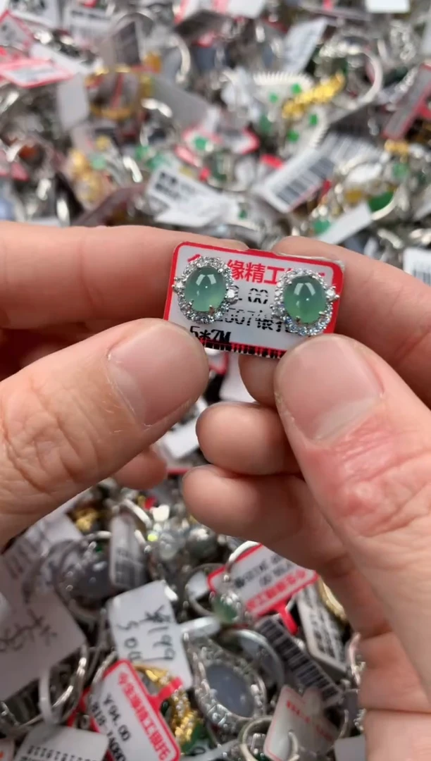 银S925镶嵌戒指翡翠888   1