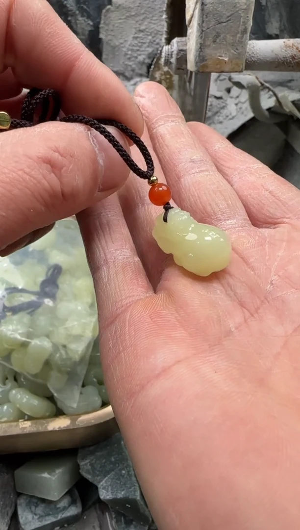 【闪购商品】和田玉颈饰未镶嵌吊坠