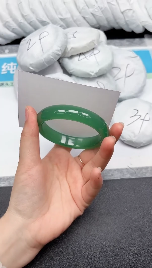 未镶嵌手镯石英质玉242-58.6
