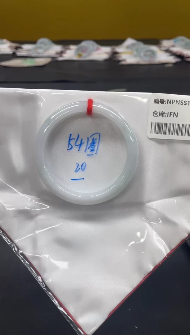 未镶嵌手镯翡翠翡翠手镯