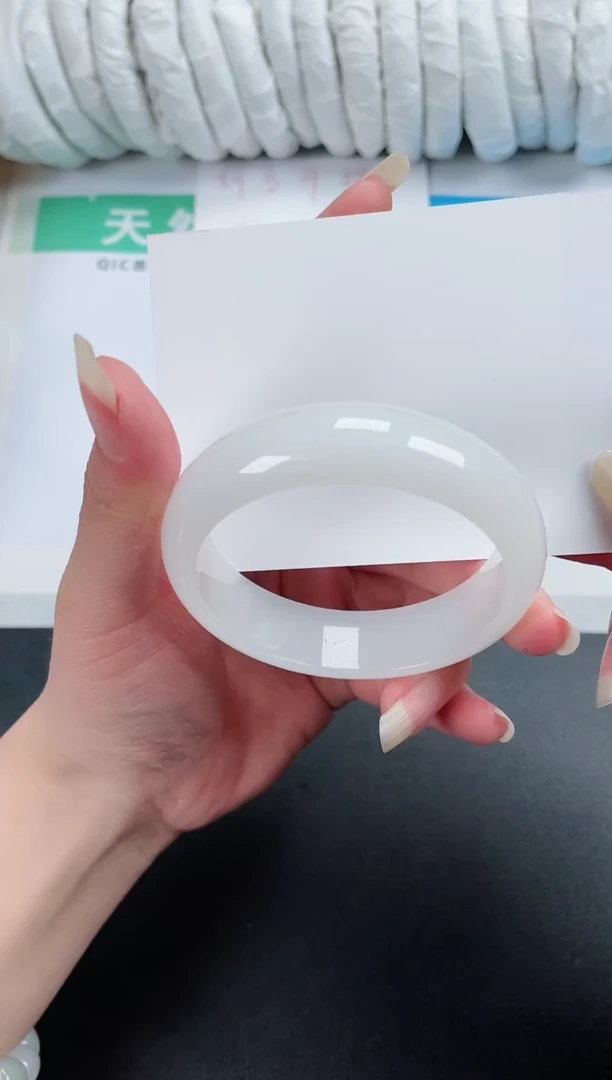 【闪购商品】石英质玉手镯未镶嵌311-54.4