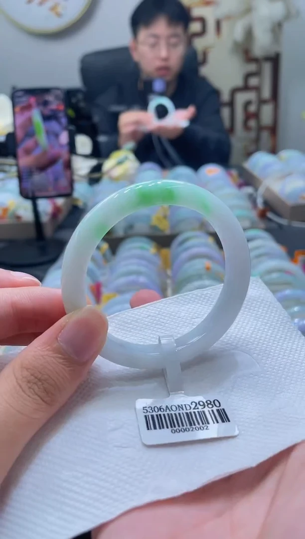 未镶嵌手镯翡翠205-53