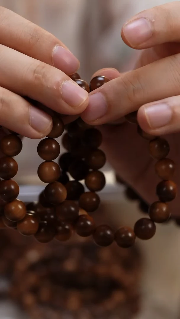 檀香木手串/手链（沉水）老山檀香1.0圆珠多样式发其一留疤