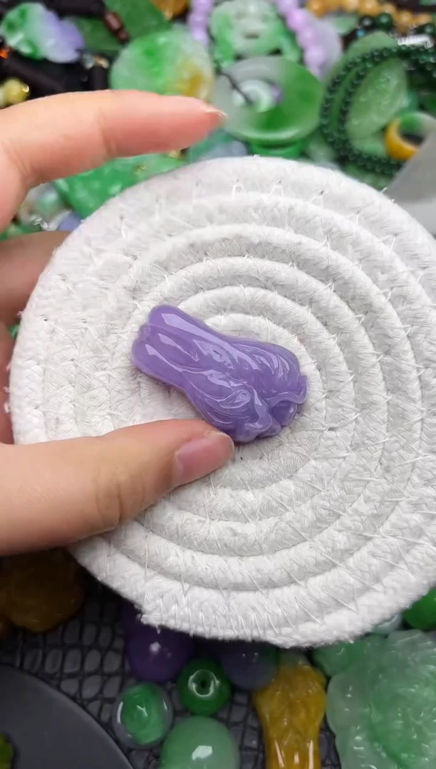 颈饰未镶嵌翡翠缅甸翡翠吊坠