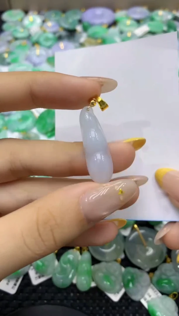 颈饰未镶嵌翡翠天然缅甸翡翠A货