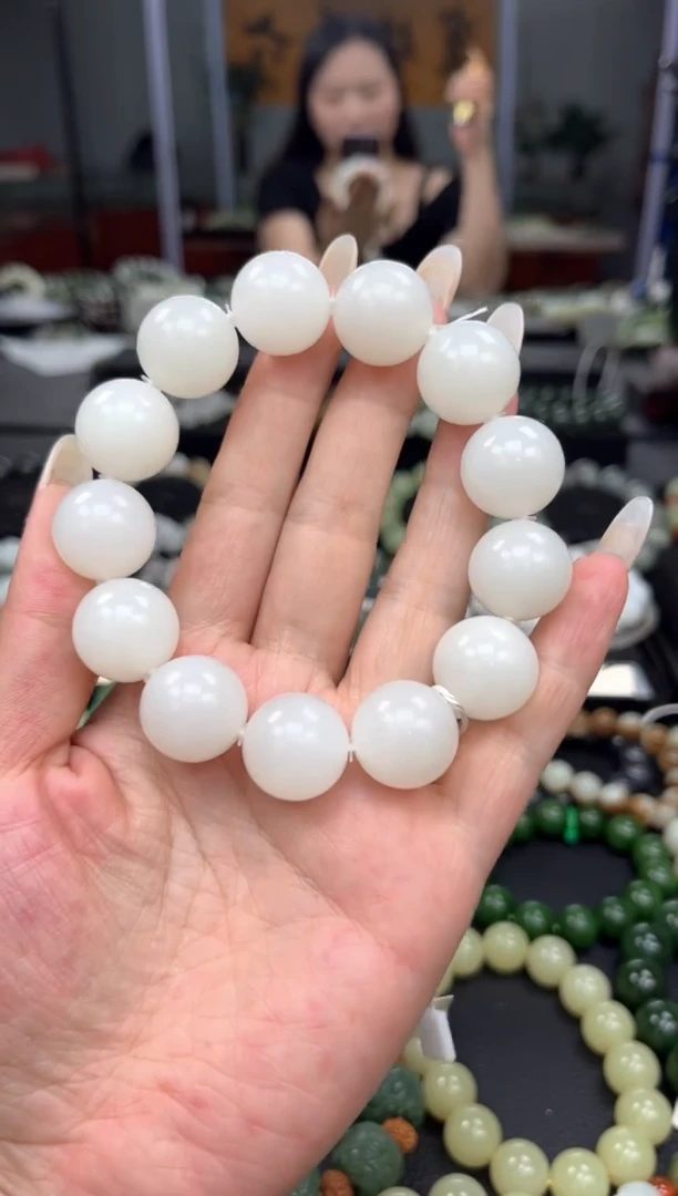 手串未镶嵌和田玉新疆天泰白玉卡18