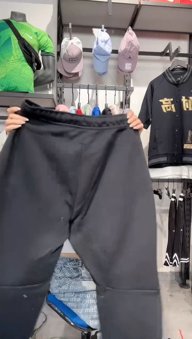 1138 编码 瑕疵款直播间过款为准 尺码175