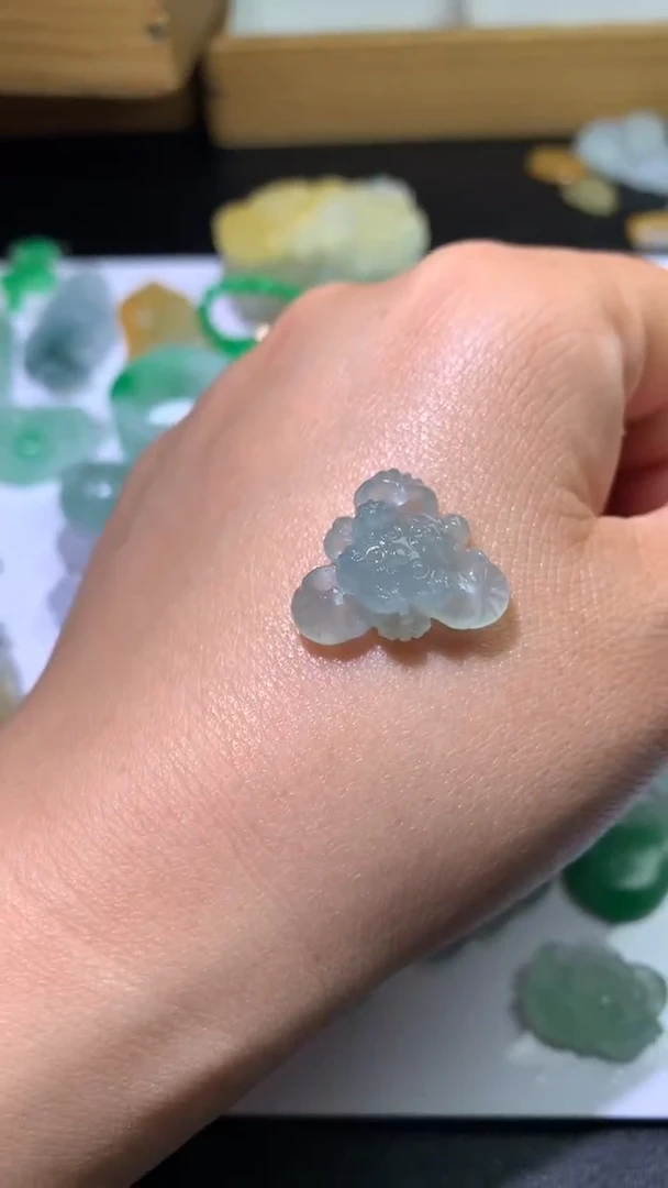 未镶嵌定制翡翠毛货