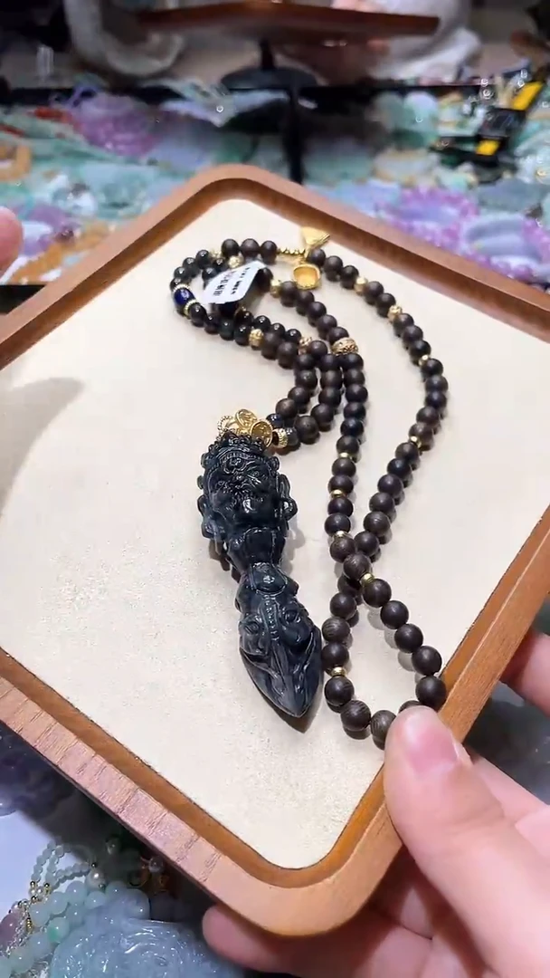 【闪购商品】翡翠颈饰未镶嵌吊坠