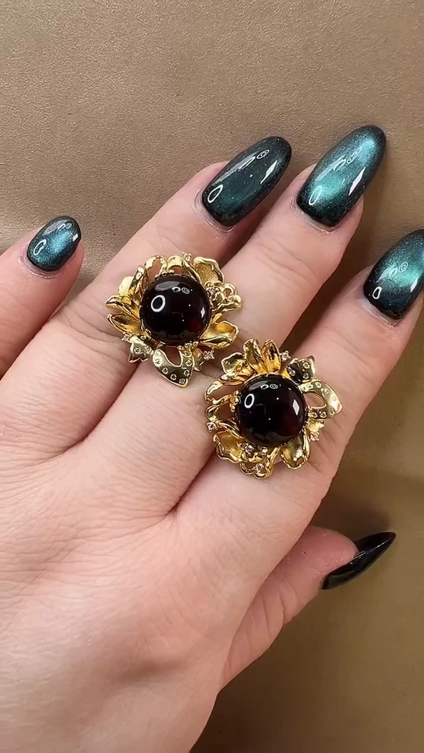 琥珀颈饰未镶嵌耳环