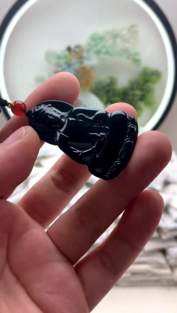 颈饰未镶嵌翡翠小观音