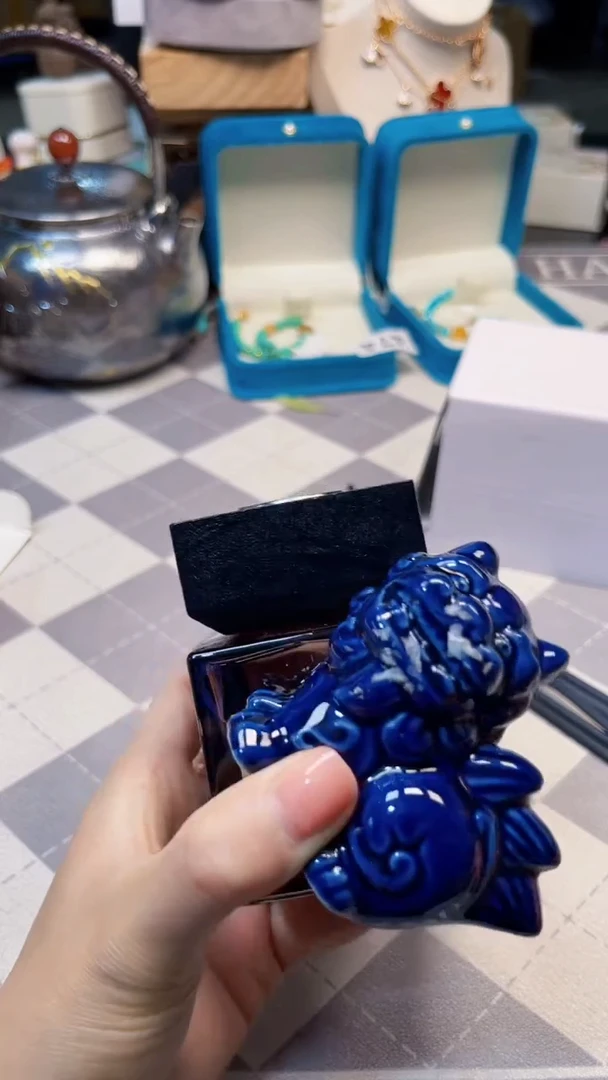 瓷片陶茶666文玩周边多人希尔顿