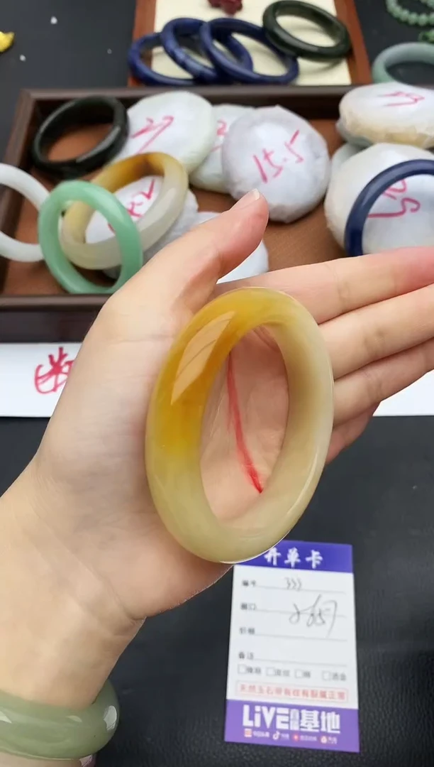 未镶嵌手镯石英质玉333+57.1