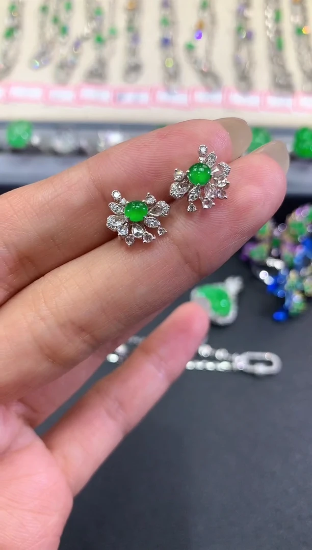 【闪购商品】翡翠耳饰18K金镶嵌q37不退换