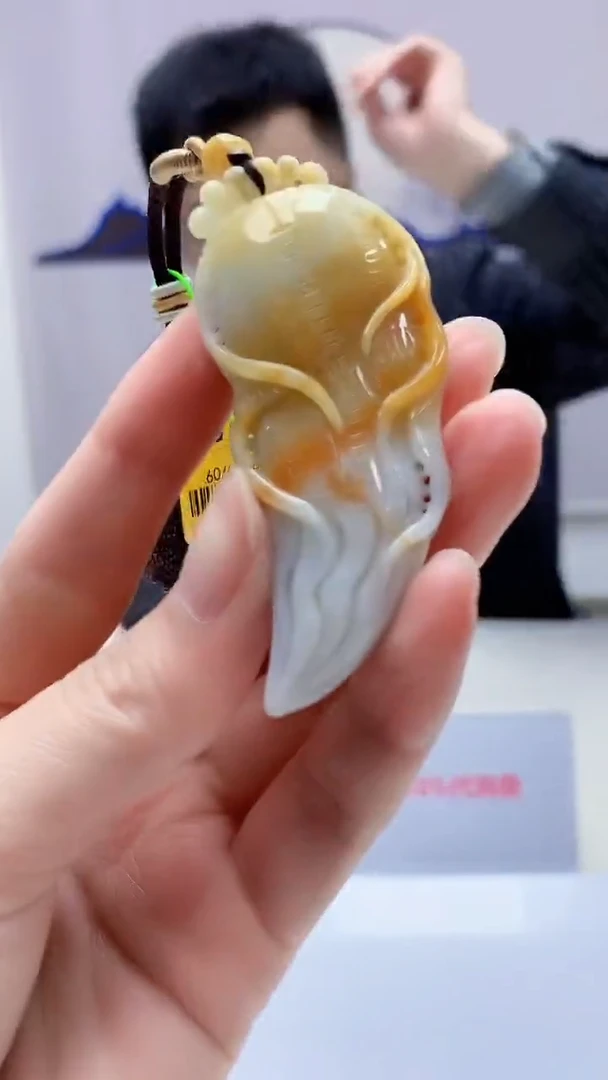 【闪购商品】定制翡翠未镶嵌5153zm-毛货挂件54人参