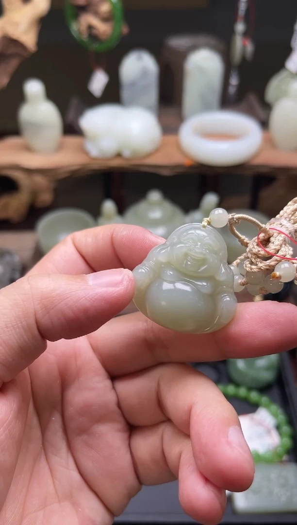 【闪购商品】和田玉吊坠未镶嵌且末青白 佛公 9004258