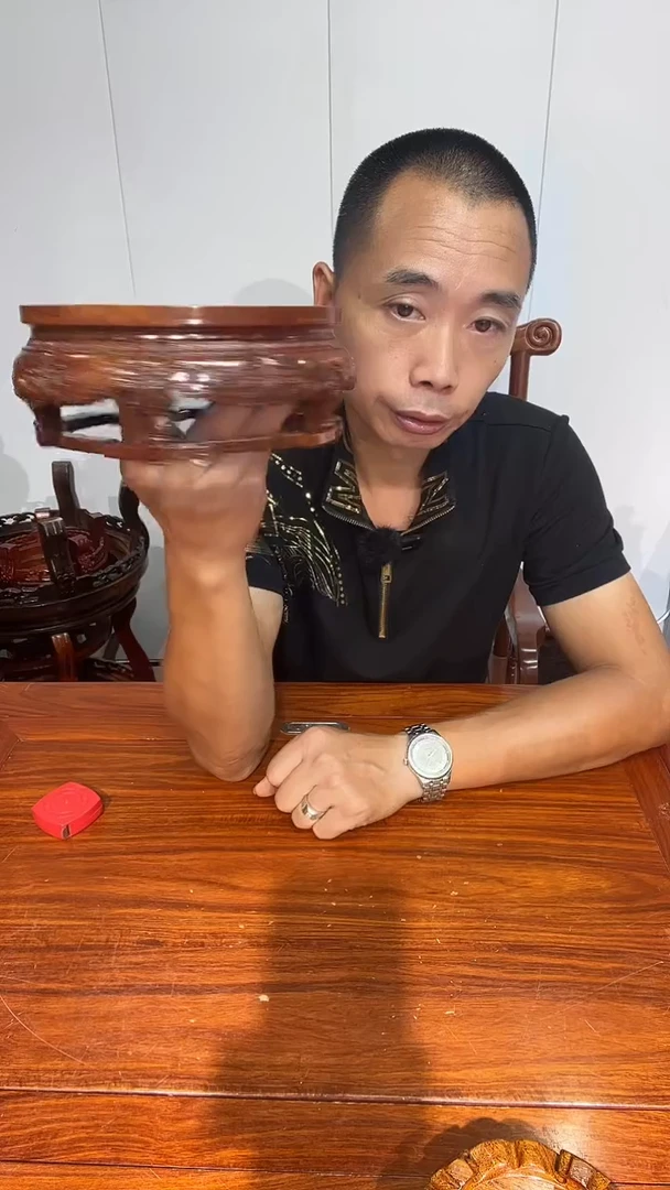 木老花整木雕刻圆形底座17*20*8