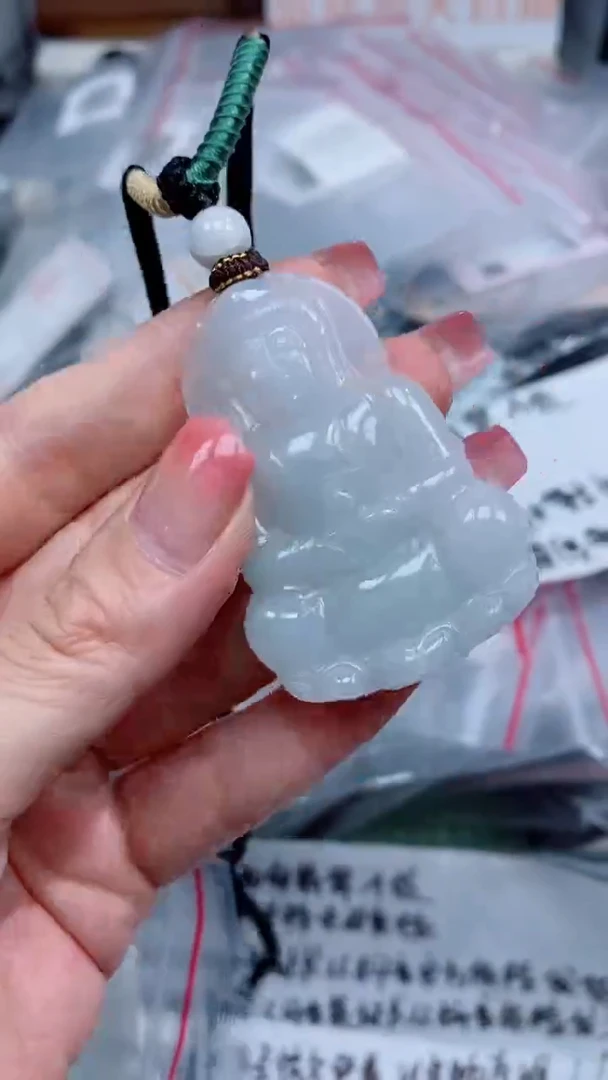 翡翠未镶嵌颈饰吊坠