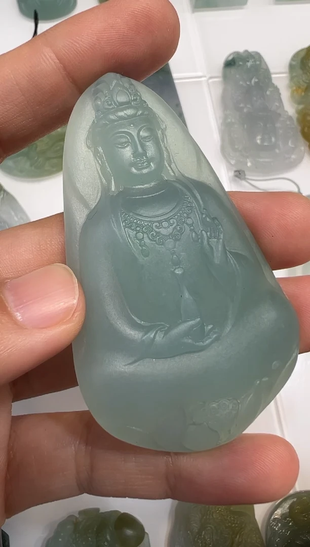 未镶嵌定制翡翠素衣