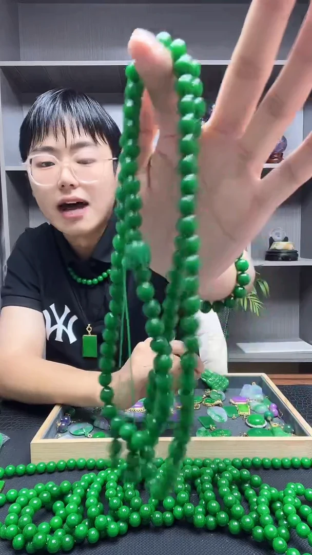 项链未镶嵌翡翠项链