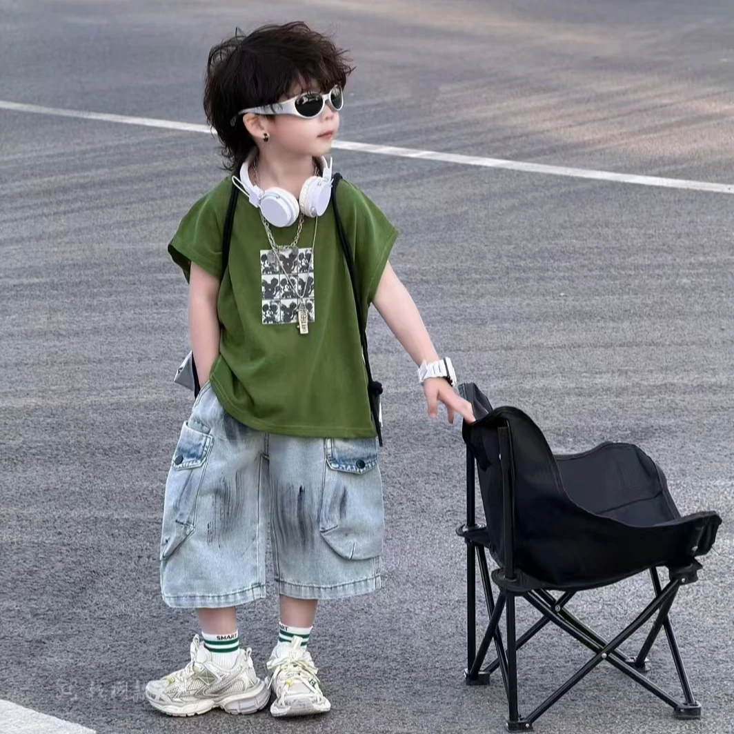 男童韩版新款26夏季套装抹茶绿卡通米奇印花短袖宽松工装牛仔短裤