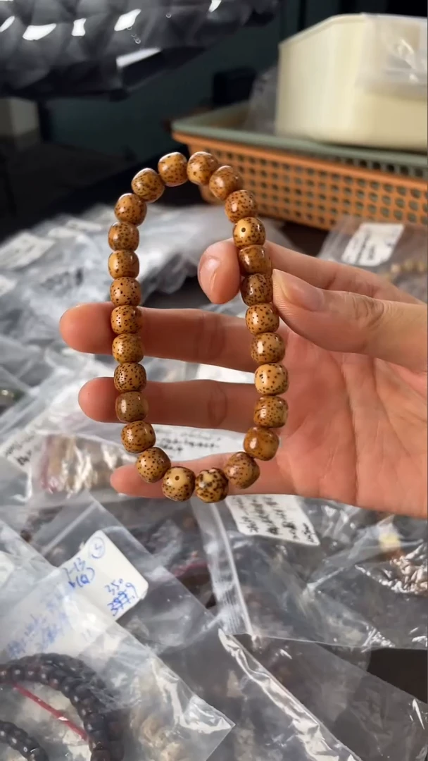 星月菩提手串精工级浅珀桶珠9*8手串