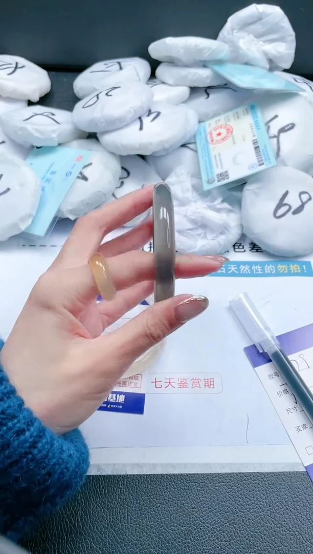 【闪购商品】石英质玉手镯未镶嵌 25J179-58