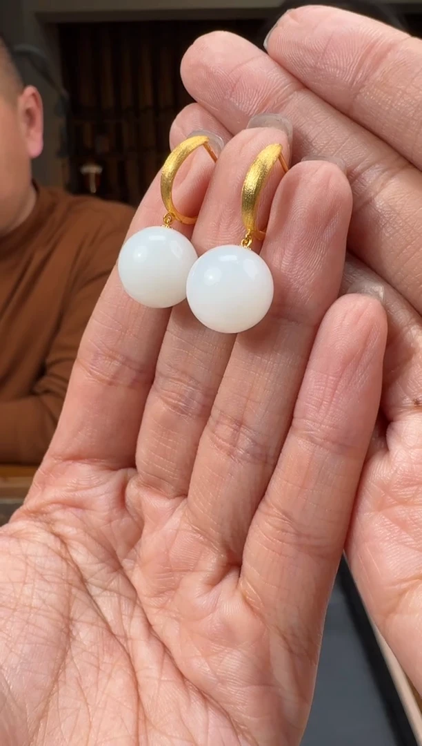 【闪购商品】和田玉4718K金镶嵌1.21星星