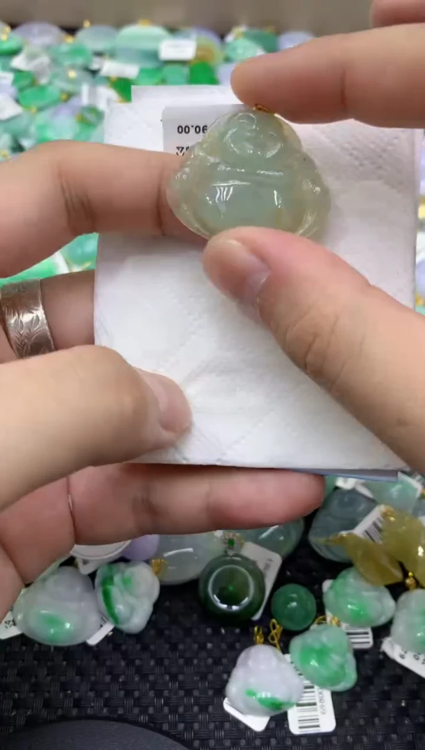 颈饰未镶嵌翡翠天然缅甸翡翠A货