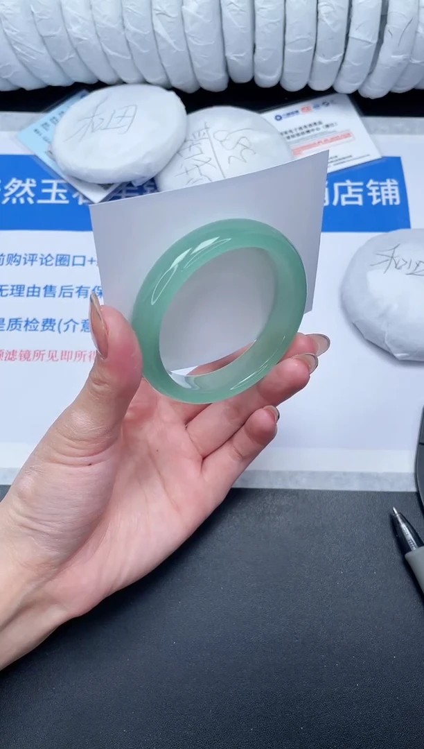 未镶嵌手镯石英质玉88-55.7TKL