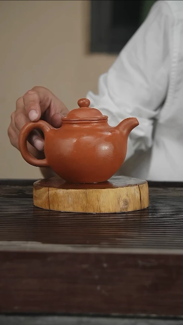 茶壶紫砂高工260CC带证18号