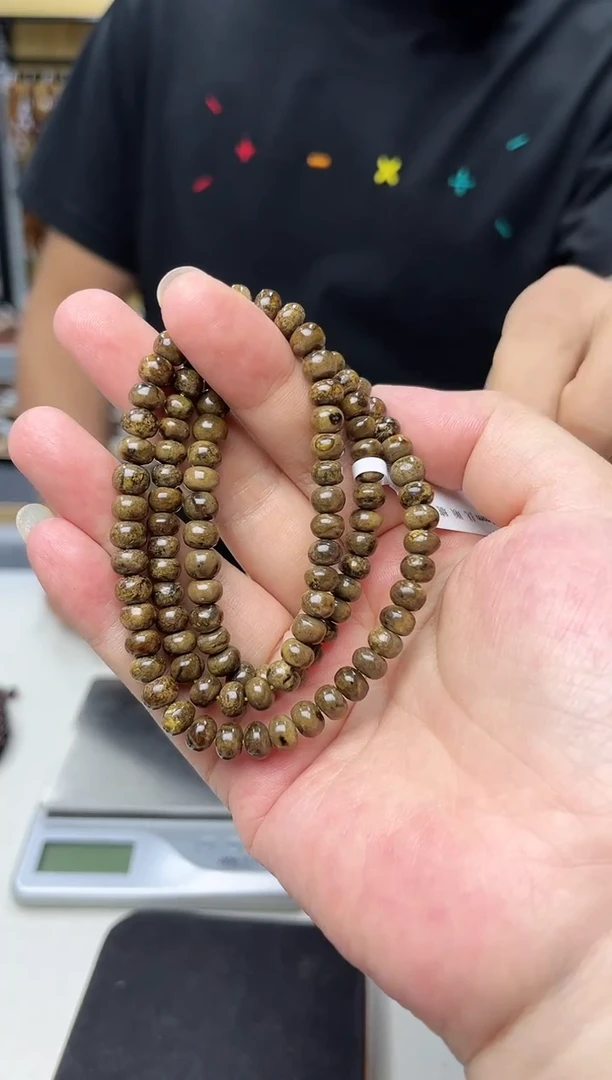 裸石琥珀未镶嵌抚顺琥珀6+多样性发其一
