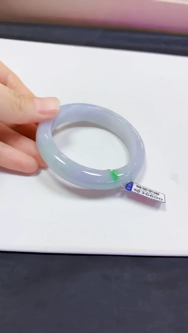 颈饰未镶嵌翡翠手镯57