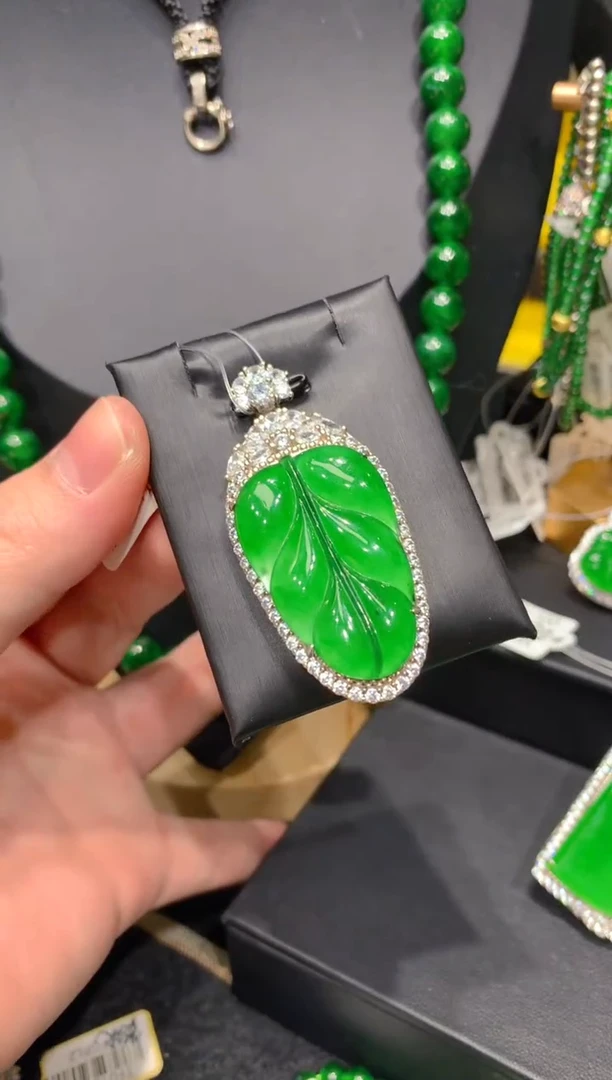颈饰银S925镶嵌翡翠16一季