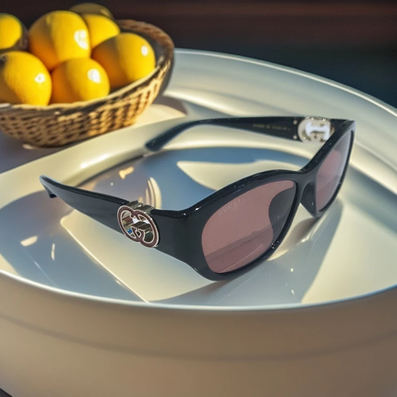 未使用 GUCCI/古驰   红边墨镜 1484 5003