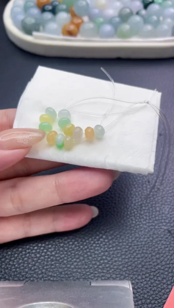 定制翡翠未镶嵌珠子