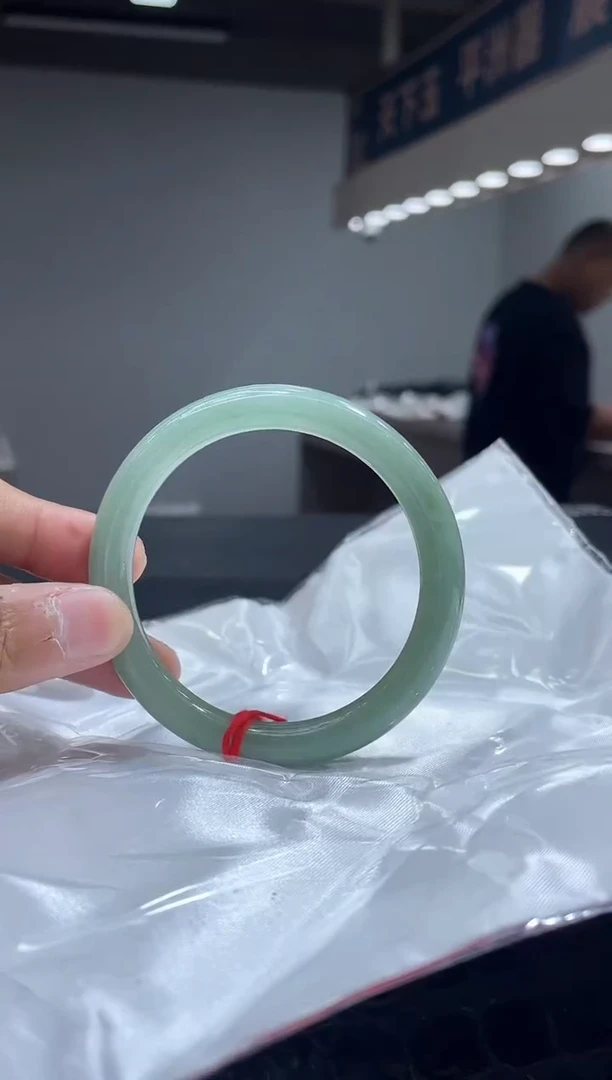未镶嵌手镯翡翠23