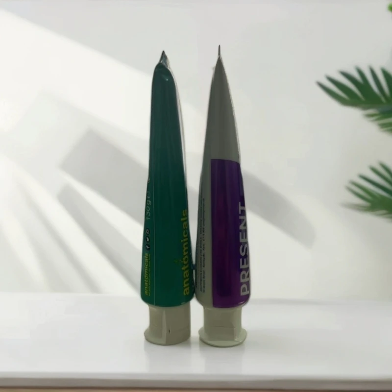 A2718小苏打去渍牙膏薄荷香型